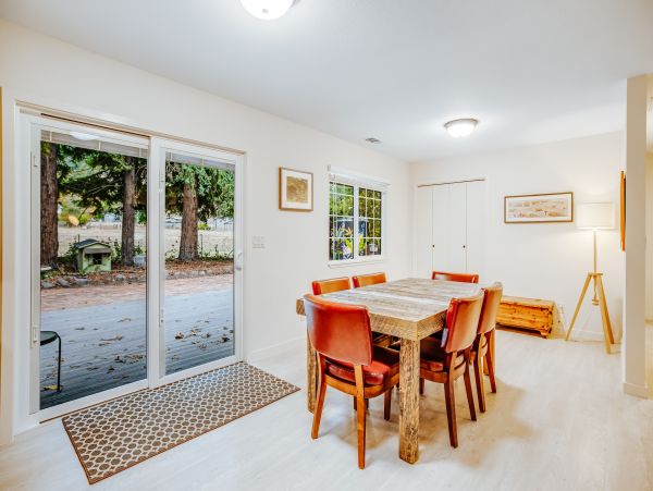 Sonoma County Home 984432