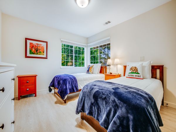 Sonoma County Home 984432