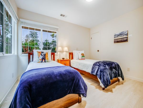 Sonoma County Home 984432