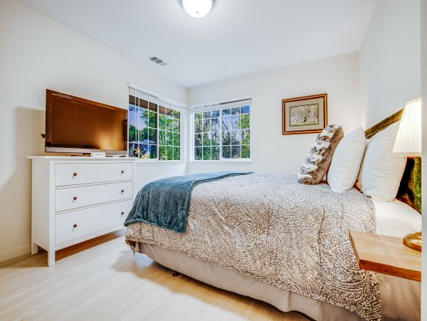 Sonoma County Home 984432