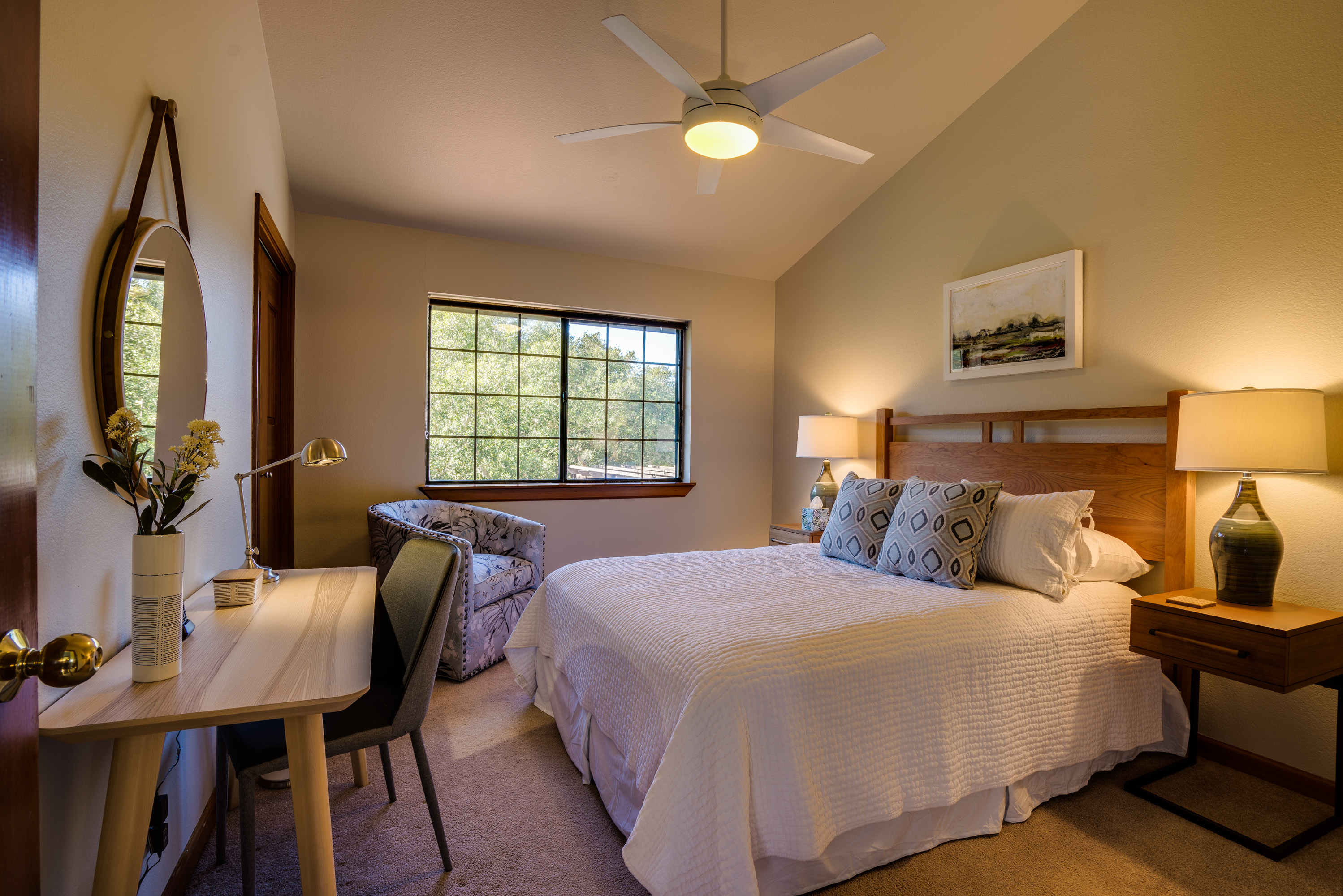 Santa Rosa Stunning 4 Bedroom Home Pool & Spa