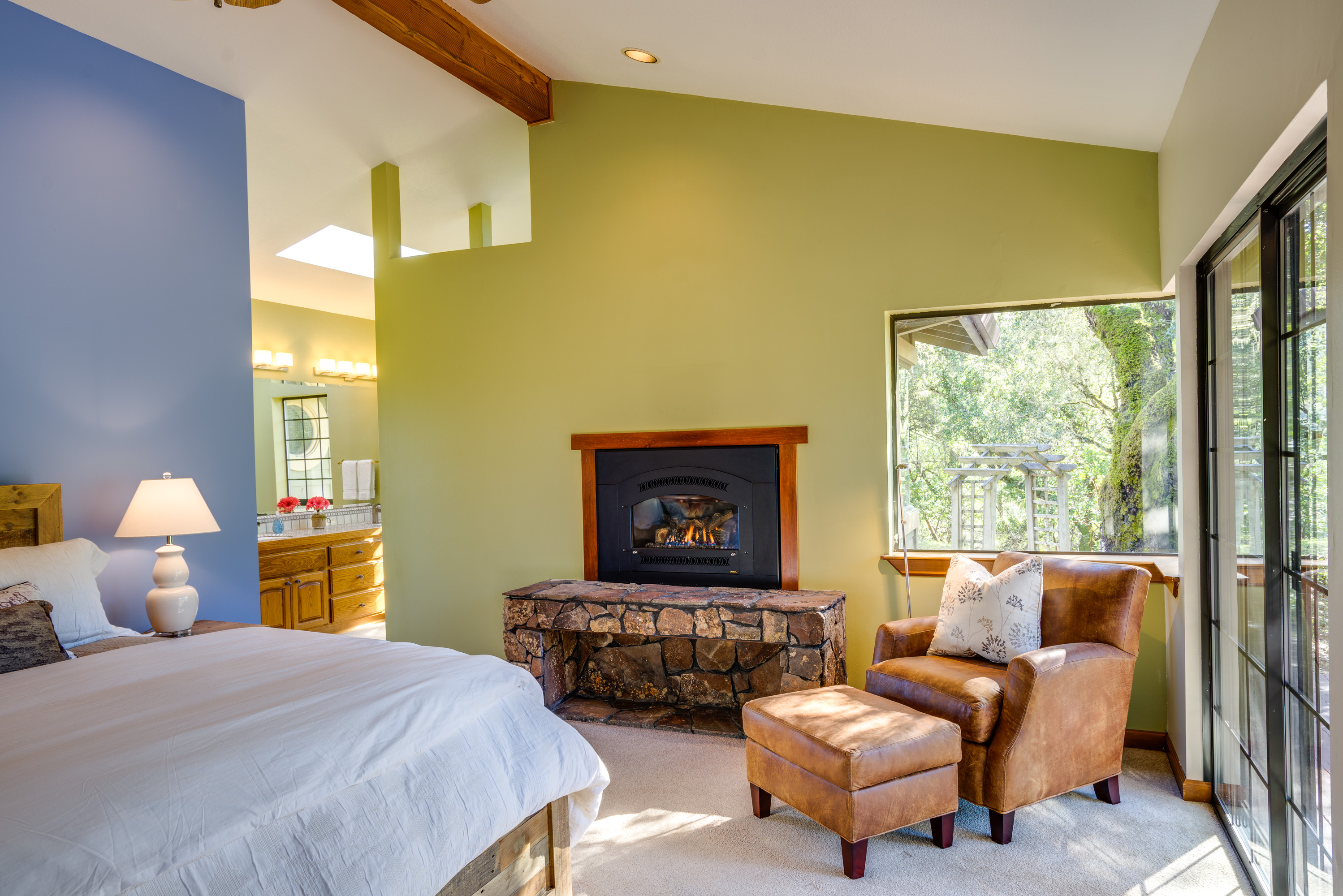 Santa Rosa Stunning 4 Bedroom Home Pool & Spa