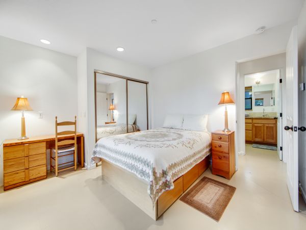 Sonoma County Home 984442