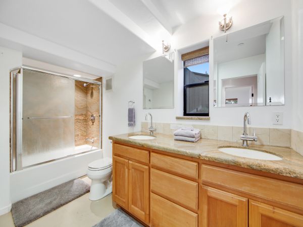 Sonoma County Home 984442
