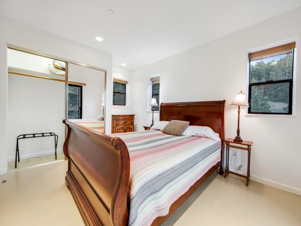 Sonoma County Home 984442