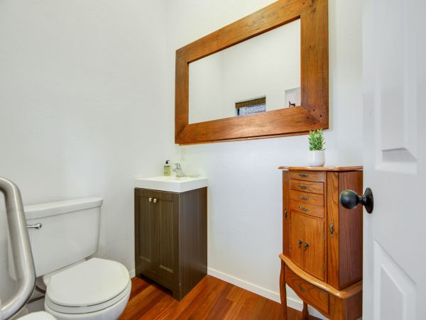 Sonoma County Home 984442