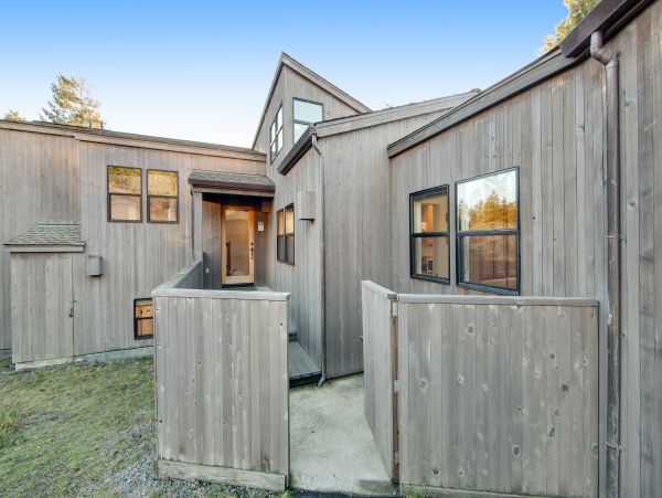 Sonoma County Home 984442