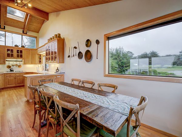 Sonoma County Home 984443