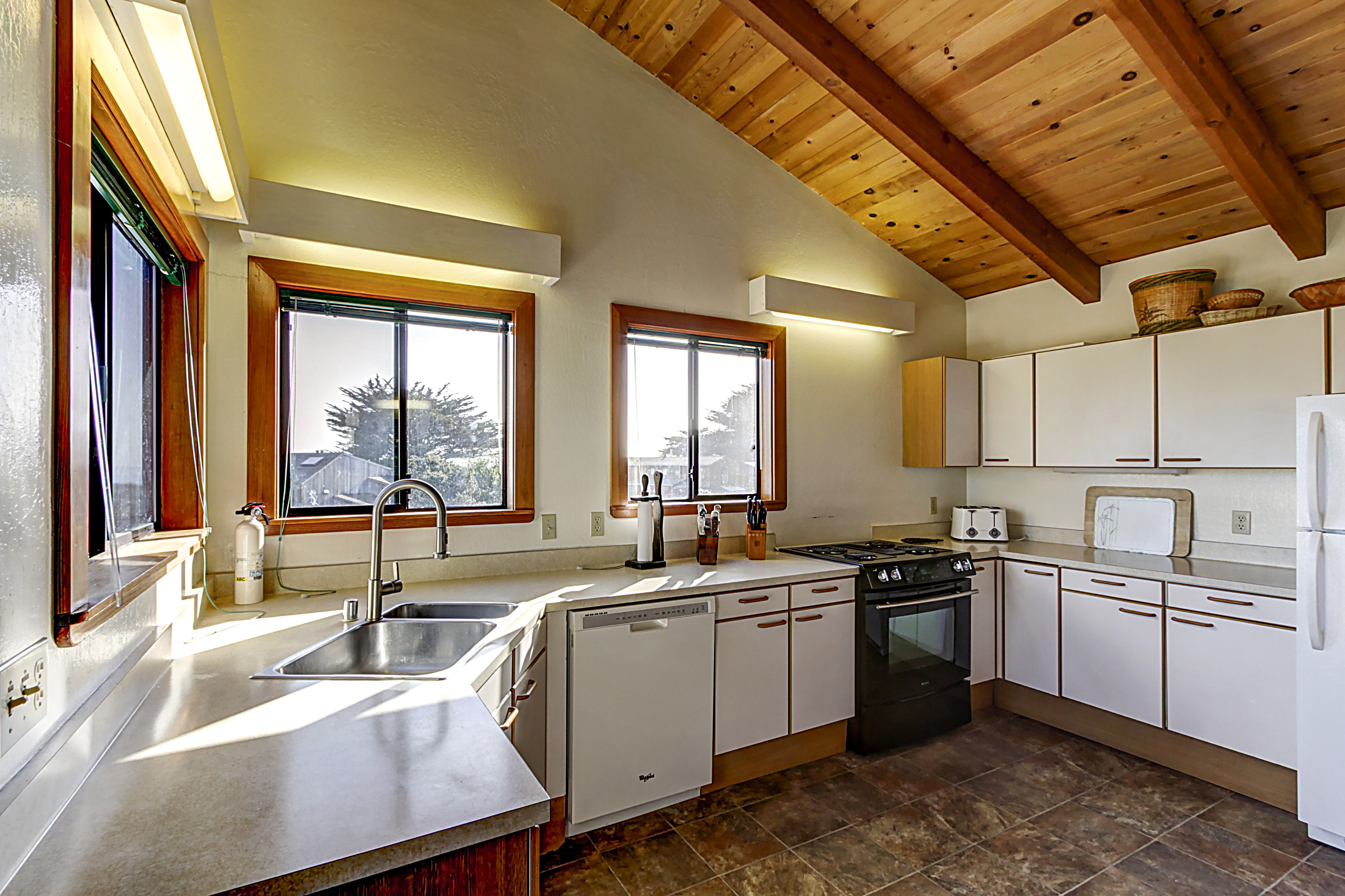 Sonoma County Home 984444