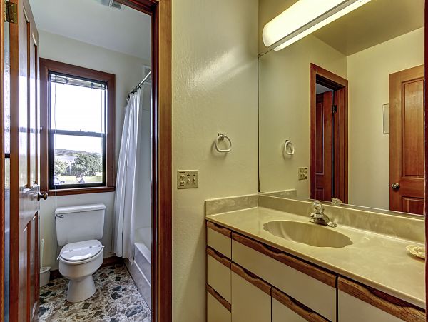 Sonoma County Home 984444
