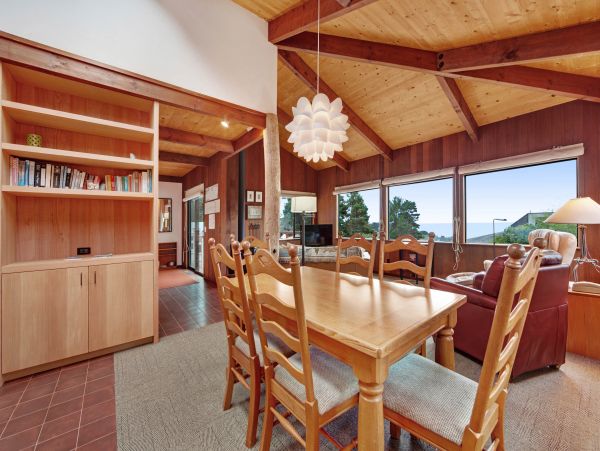 Sea Ranch Beautiful 4 Bedroom Home Ocean Views