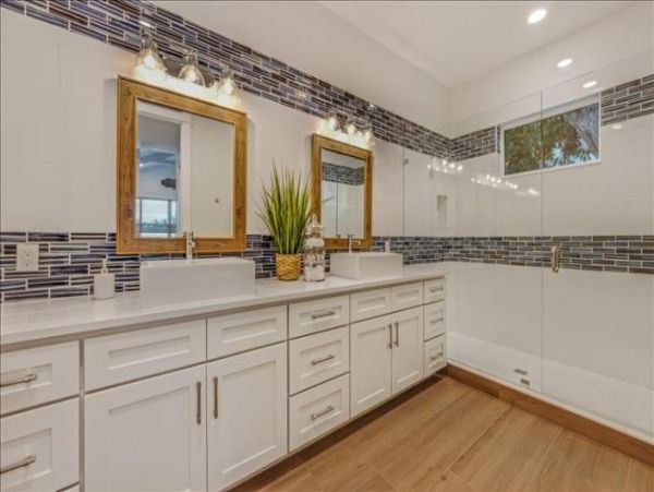 Direct Canal Views Four Bedroom Anna Maria Pool Home