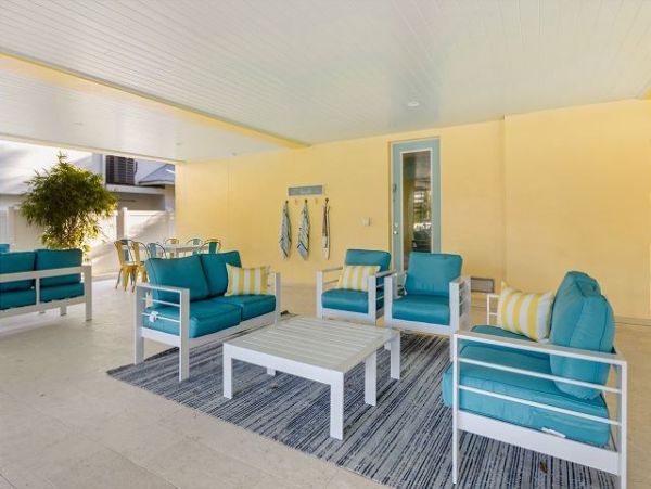 Direct Canal Views Four Bedroom Anna Maria Pool Home
