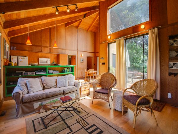 Sonoma County Home 984448