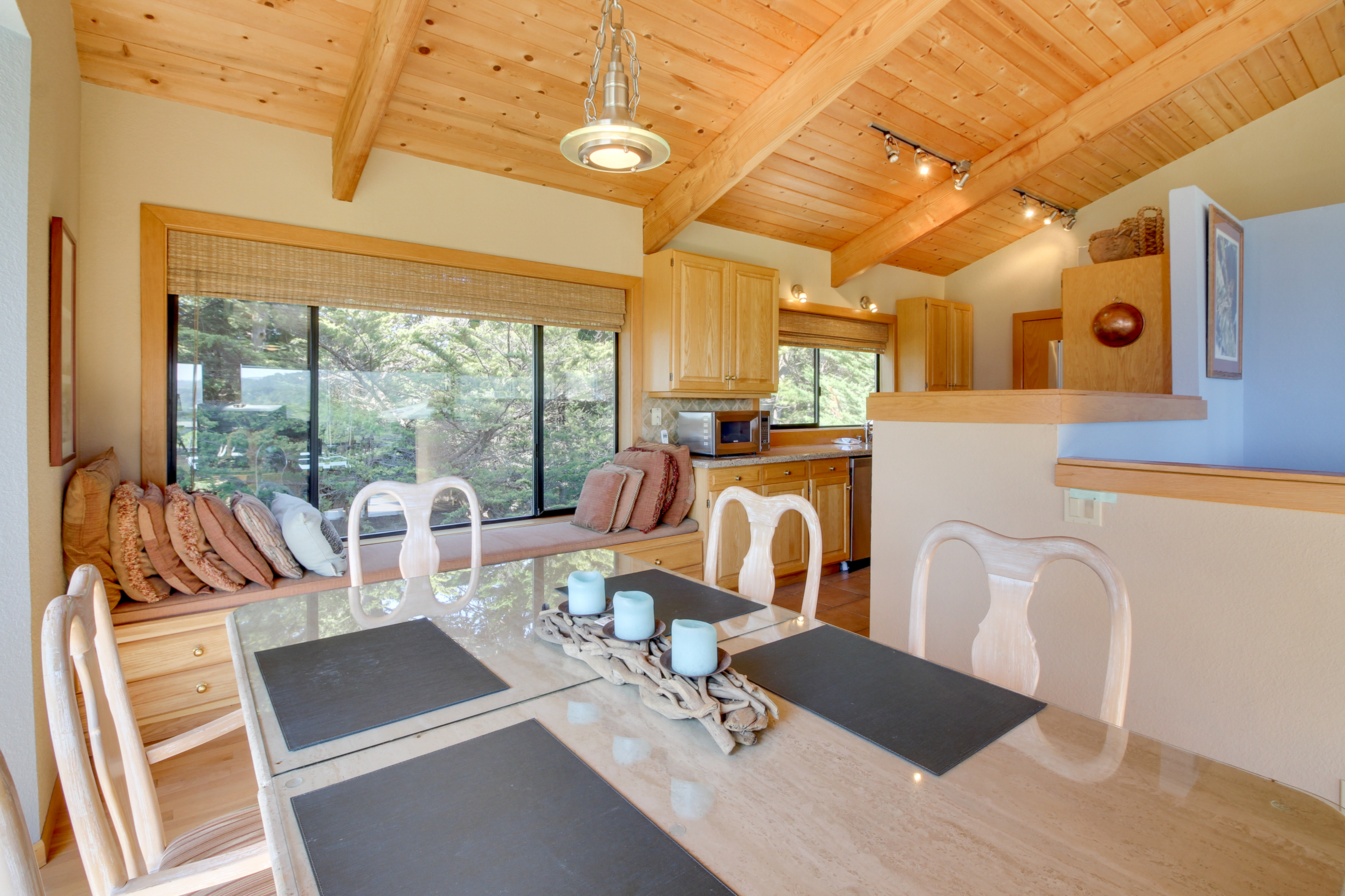 Sonoma County Home 984449