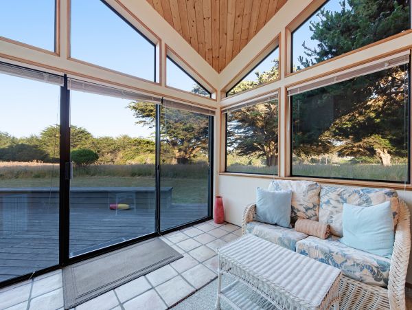 Sonoma County Home 984450