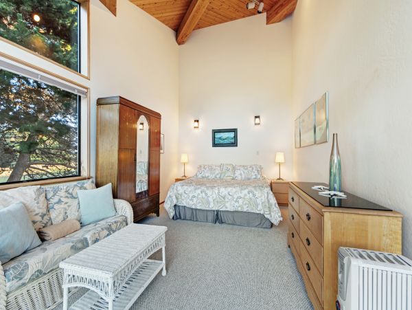 Sonoma County Home 984450