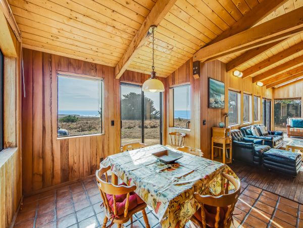 Sonoma County Home 984452
