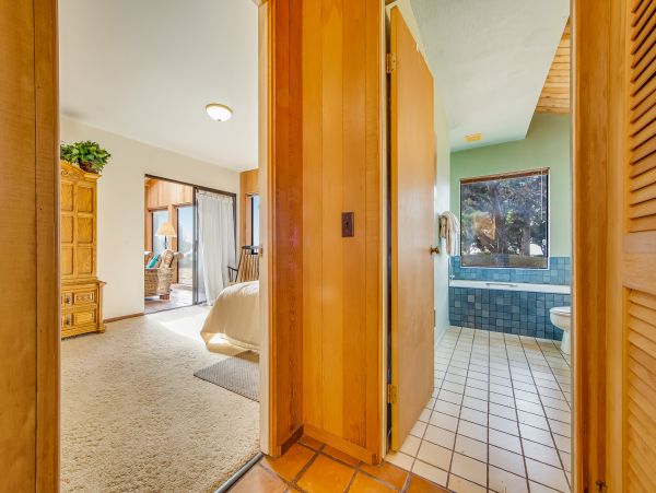 Sonoma County Home 984452