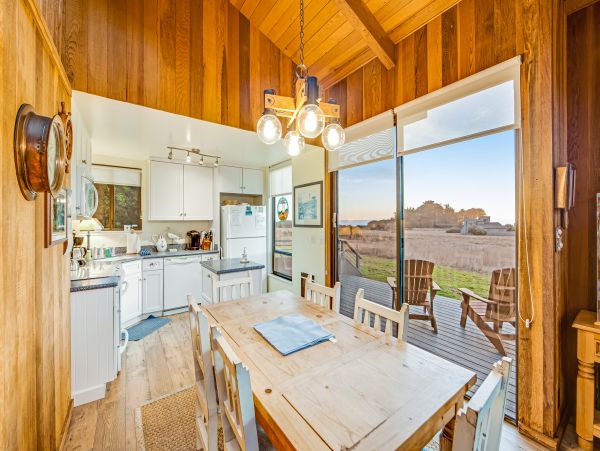 Sonoma County Home 984454