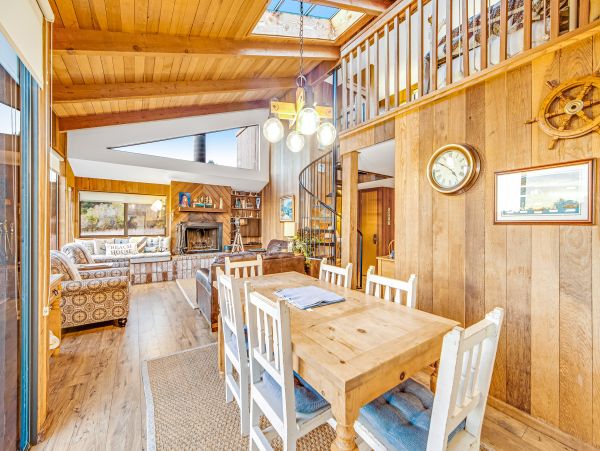 Sonoma County Home 984454