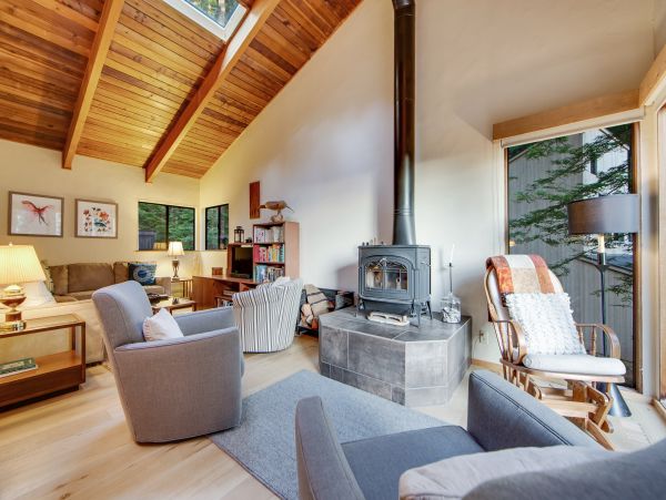 Sonoma County Home 984455