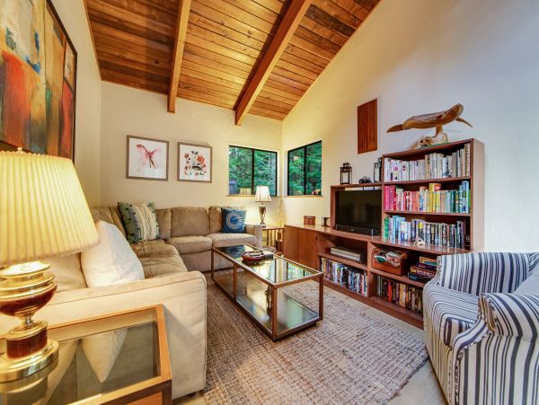 Sonoma County Home 984455