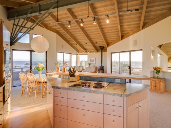 Sonoma County Home 984456