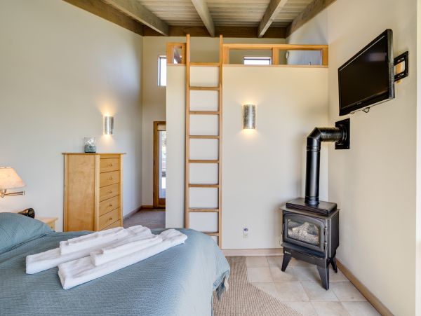 Sonoma County Home 984456