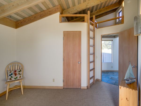 Sonoma County Home 984456