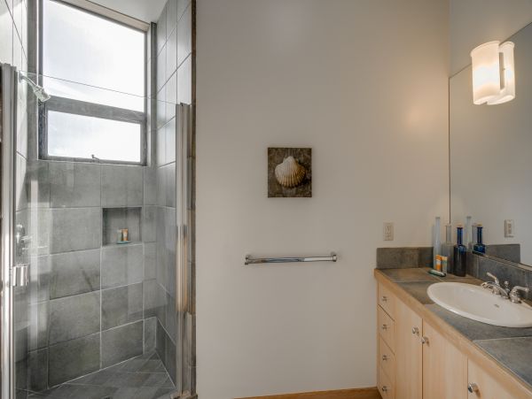 Sonoma County Home 984456