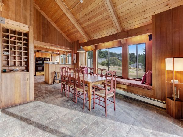Sonoma County Home 984458