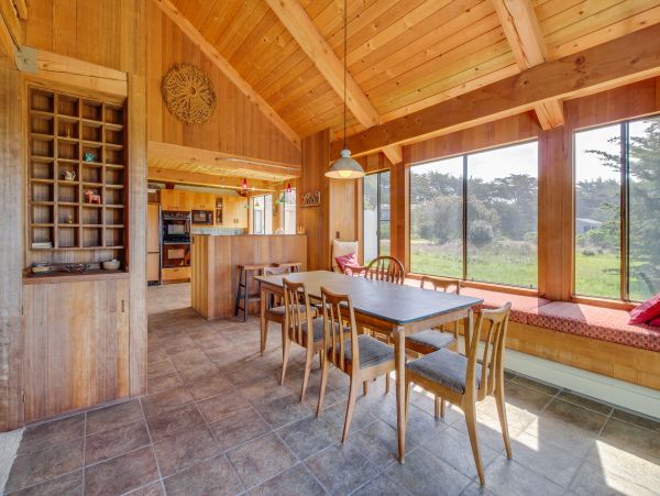 Sonoma County Home 984458