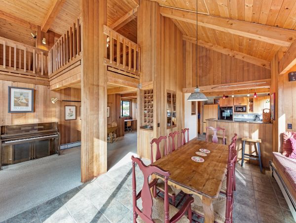 Sonoma County Home 984458