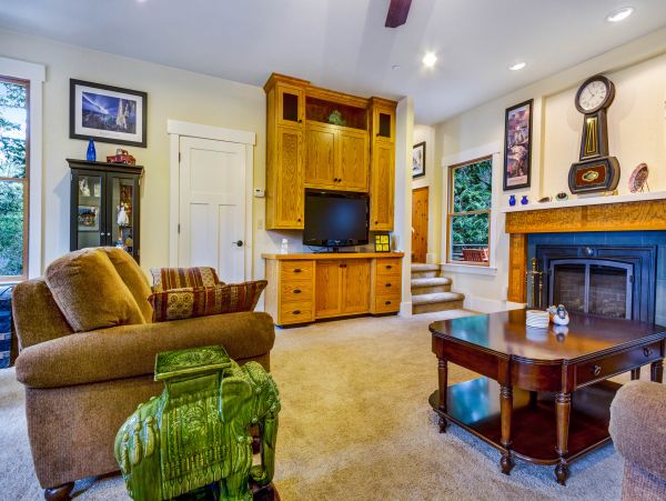 Sonoma County Home 984460