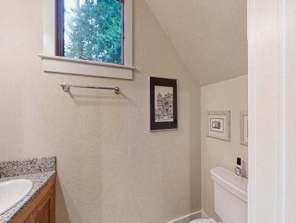 Sonoma County Home 984460