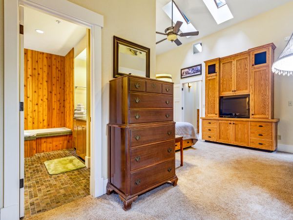Sonoma County Home 984460