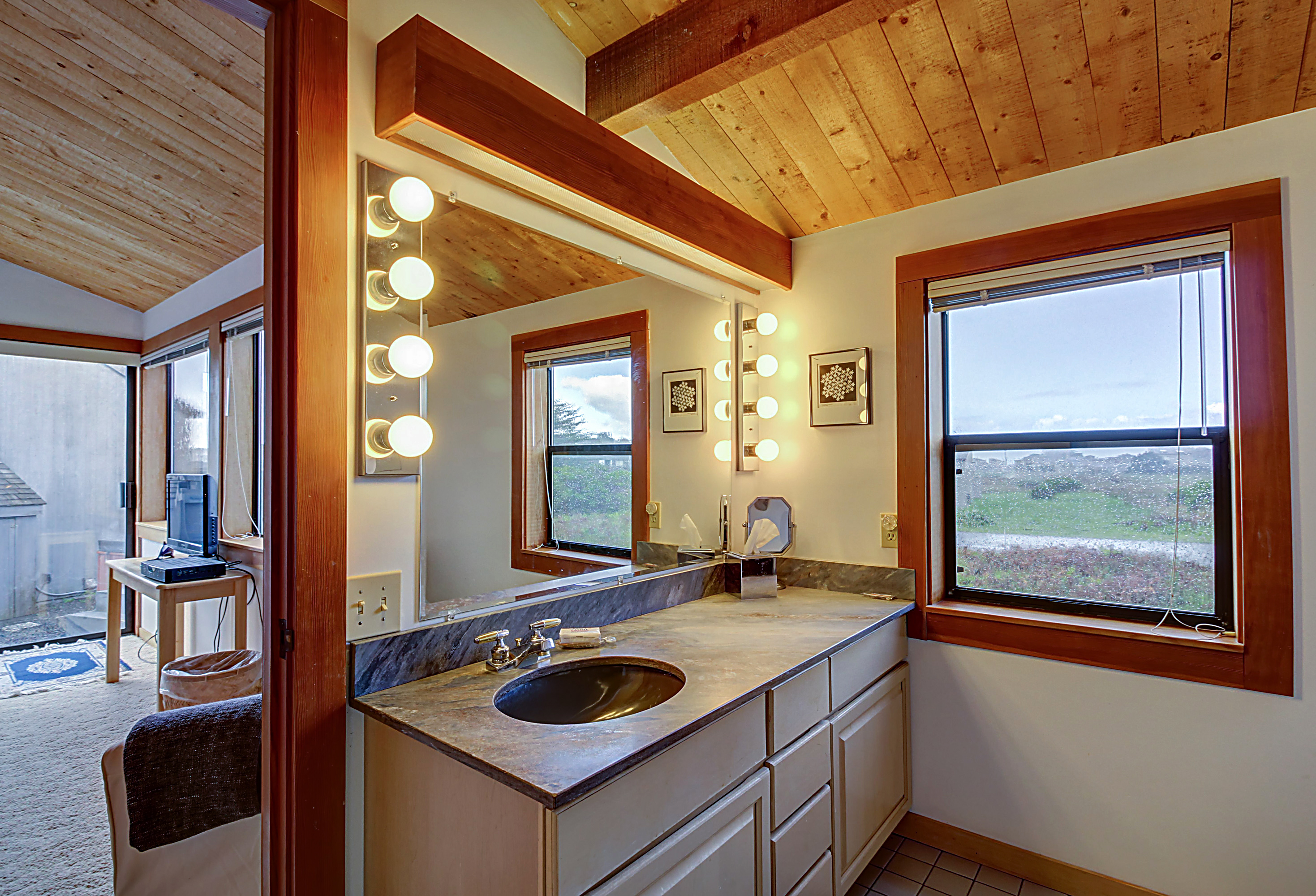 Sonoma County Home 984461