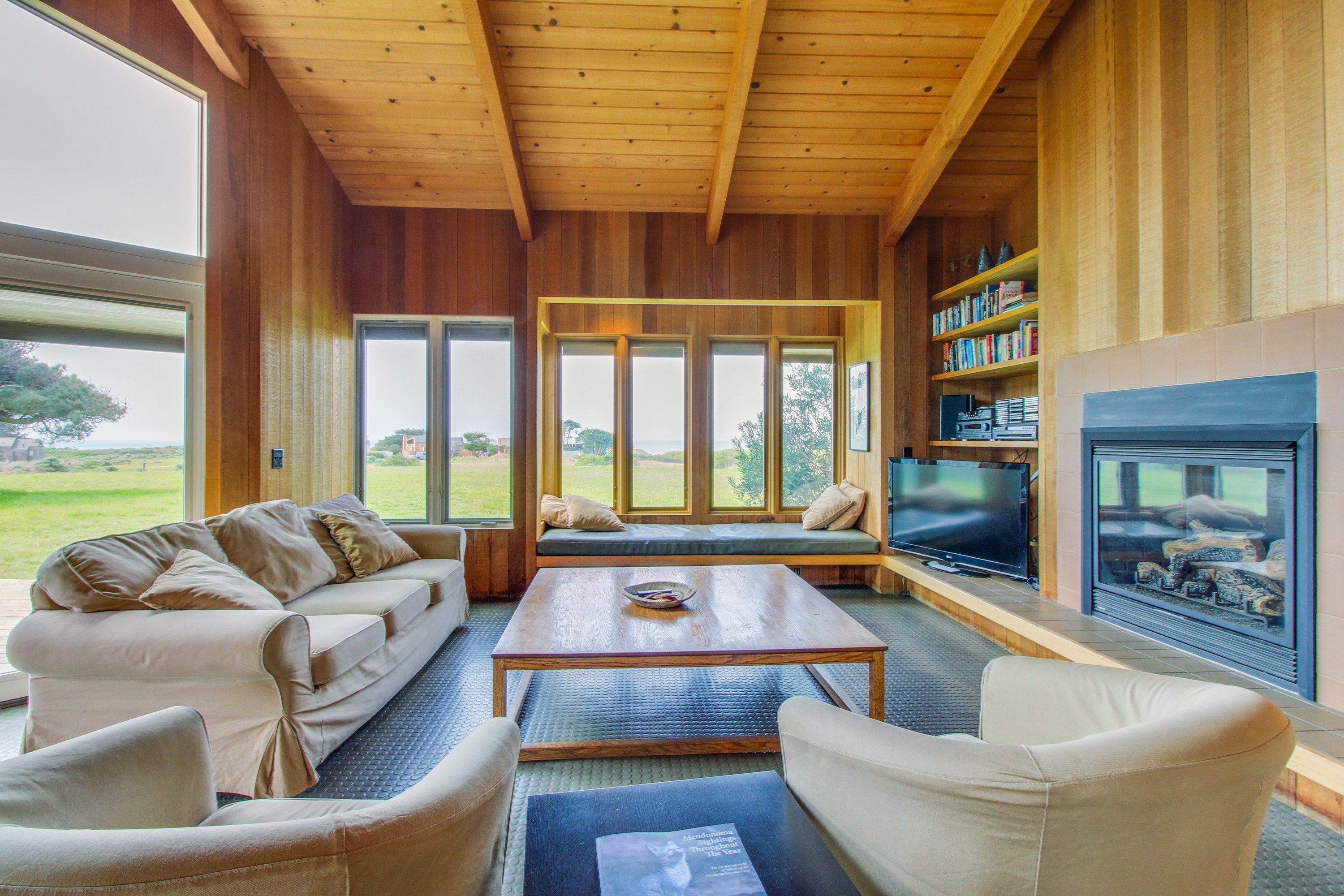 Sonoma County Home 984468