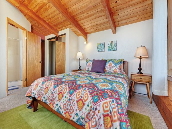 Sonoma County Home 984469