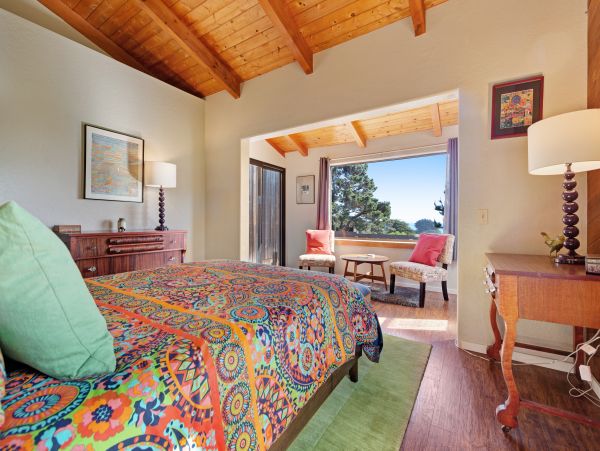 Sonoma County Home 984469