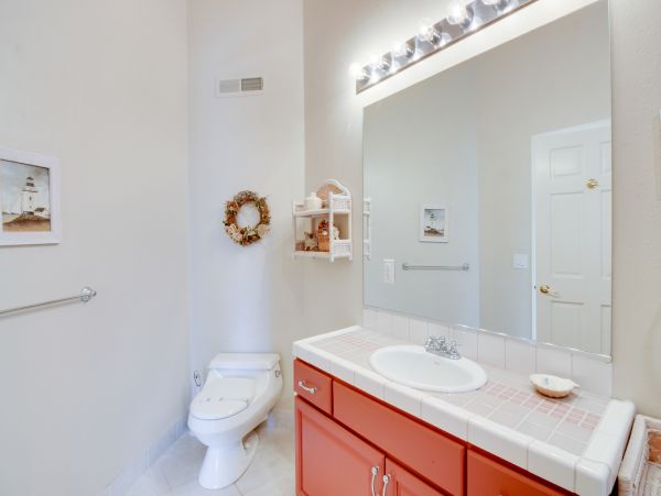 Sonoma County Home 984470