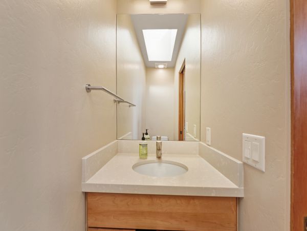 Sonoma County Home 984474