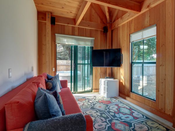 Sonoma County Home 984476