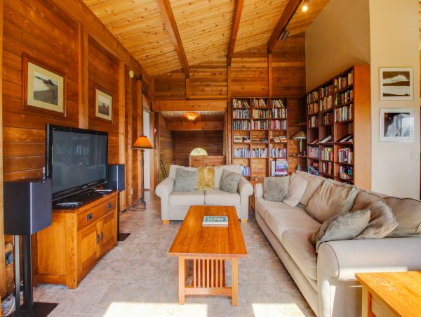 Sonoma County Home 984477