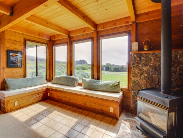 Sonoma County Home 984477