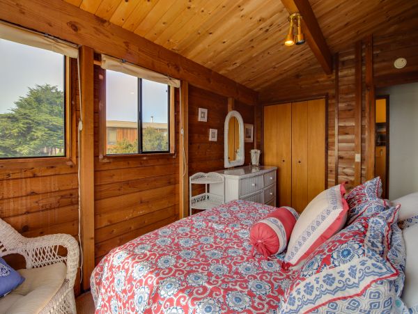 Sonoma County Home 984477
