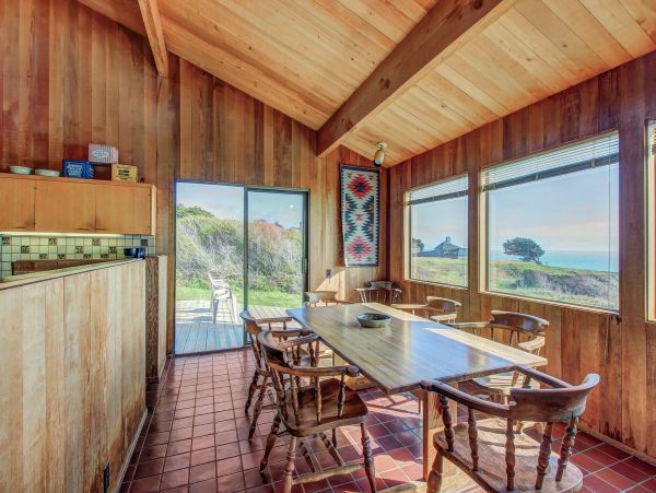 Sonoma County Home 984478