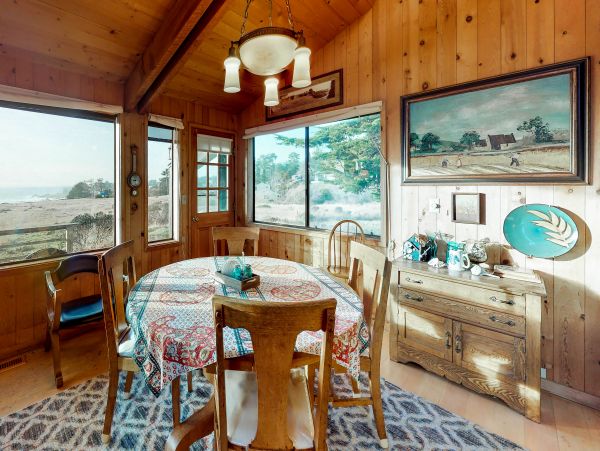 Sonoma County Home 984480