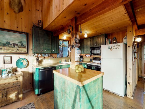 Sonoma County Home 984480